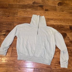 🌿 Soft Green Zip-Up CowlNeck Sweatshirt 🤍